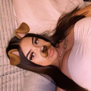 Meet your Posher, Alexis